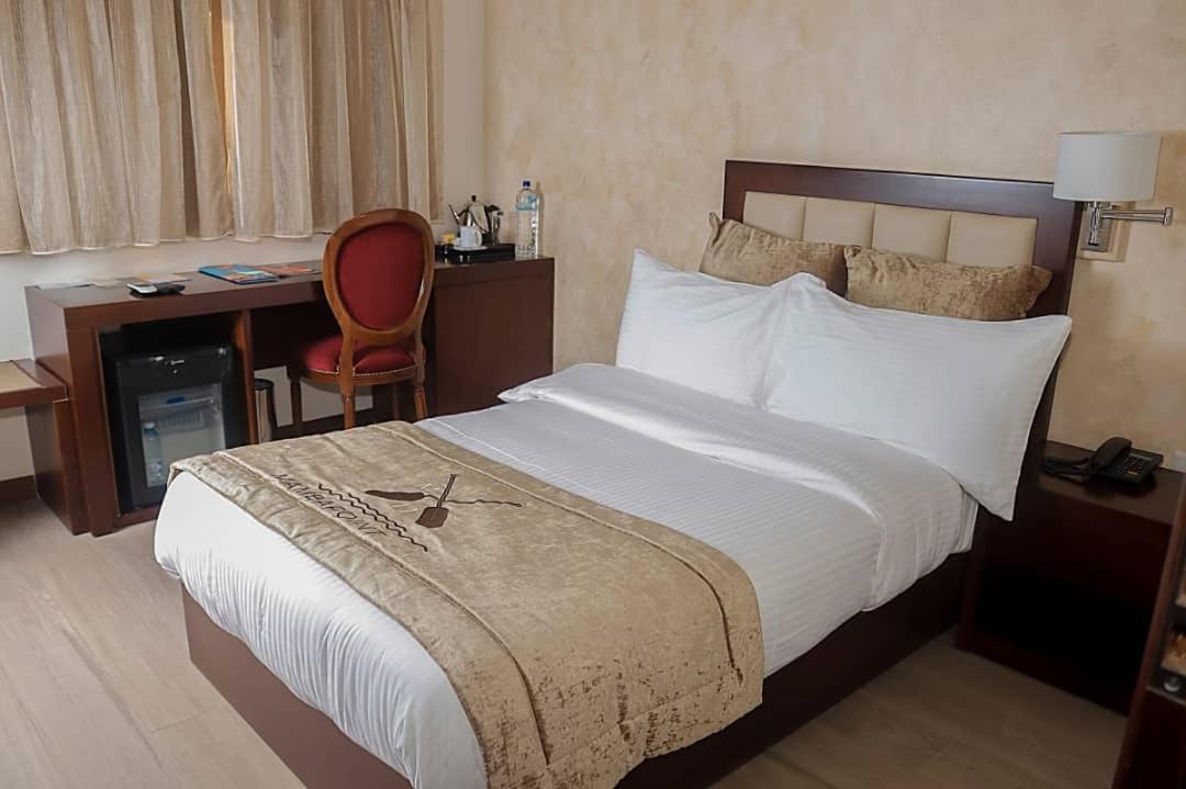 Mamba Point Hotel Фрітаун Екстер'єр фото