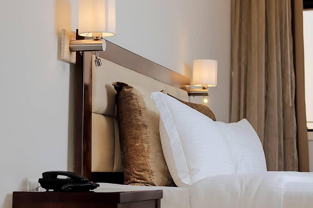 Mamba Point Hotel Фрітаун Екстер'єр фото